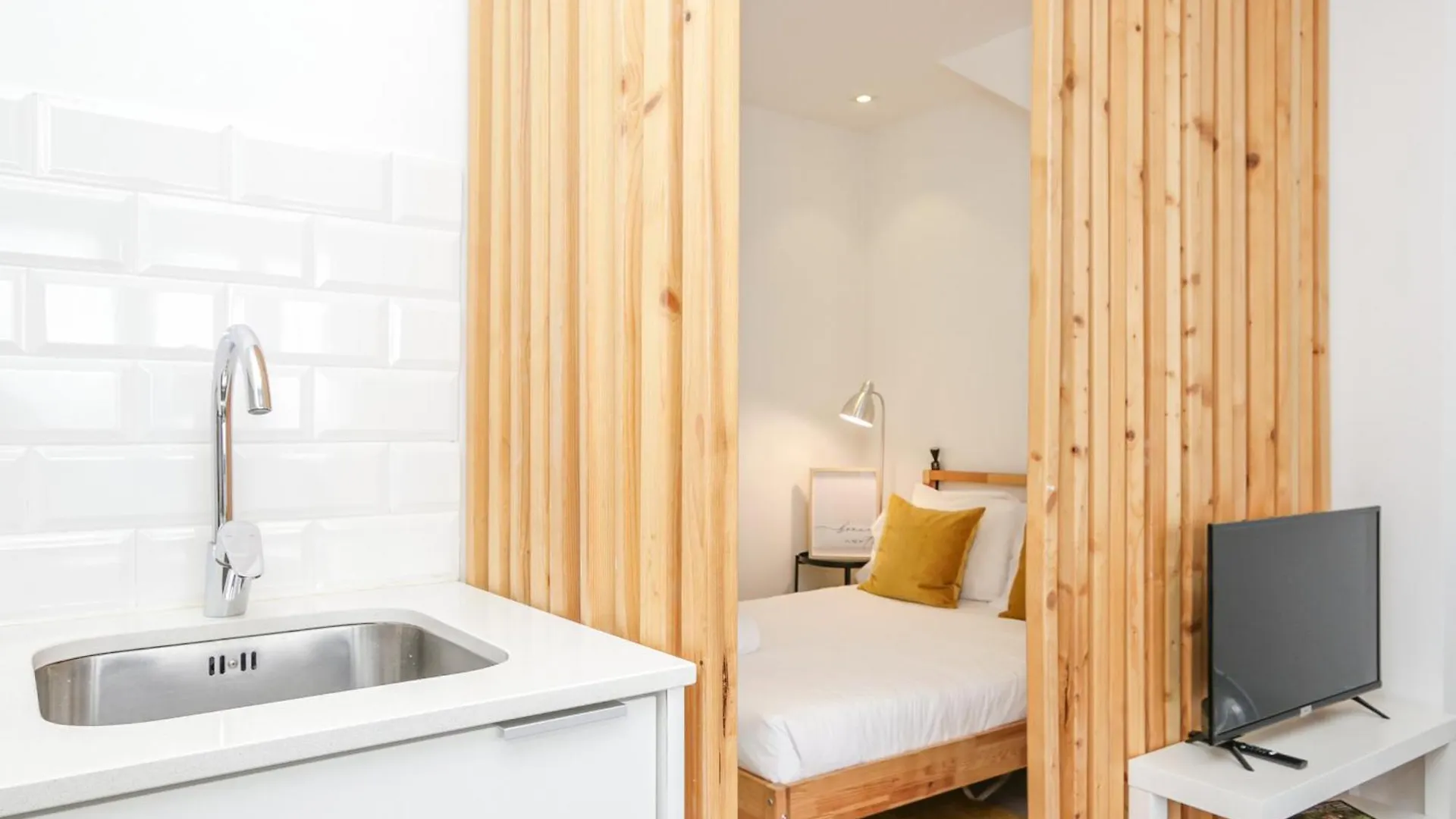 Alcantara Charm Apartments Lisbon 0*,
