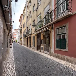 Cozy One Bedroom In Historic Location - Carmo Lisbon